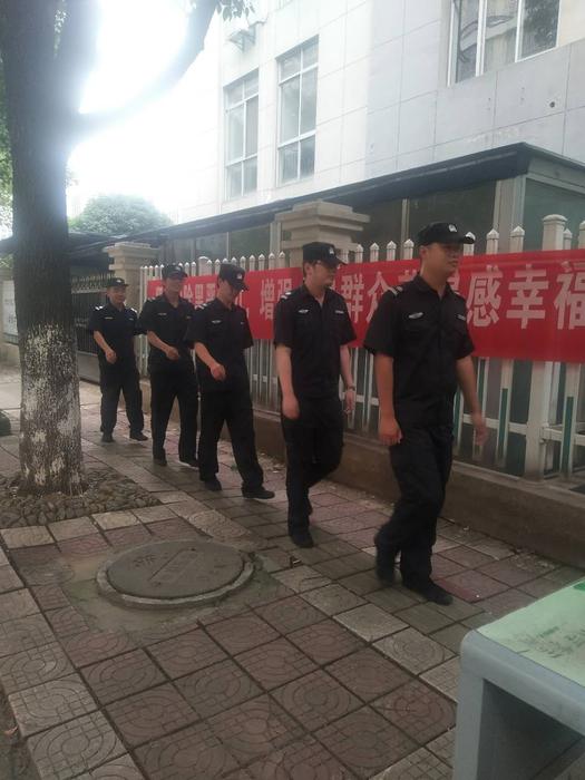 金盾保安组建义务巡逻队 - 嵊州市金盾保安服务有限公司